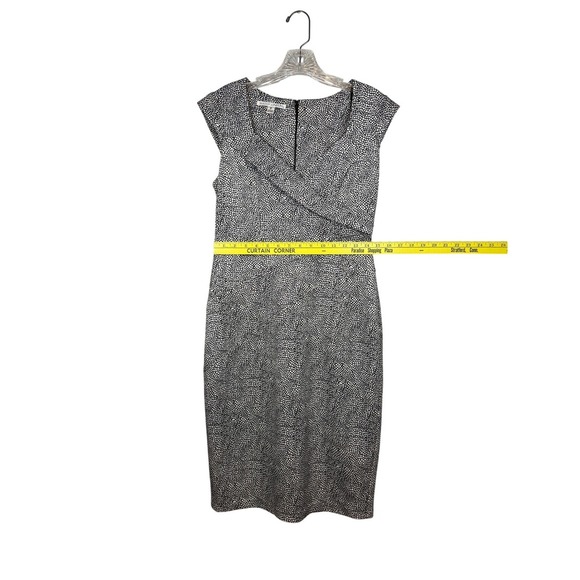 Maggie London Black And White Sheath Midi Dress V-neck Sleeveless- Size 8 - Picture 4 of 9